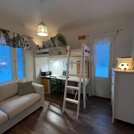 Forest Villa, Sauna And Jacuzzi On The Edge Of The Center